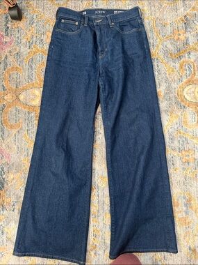 J. Crew Women's semi stretch. High rise. Denim trouser.